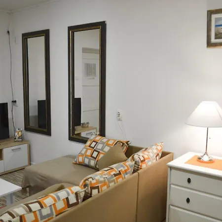 Apartment Be My Guest